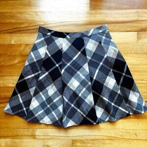 Burberry Blue Label Plaid Wool Skirt Size 38 (US 4) Red & Black Checkered